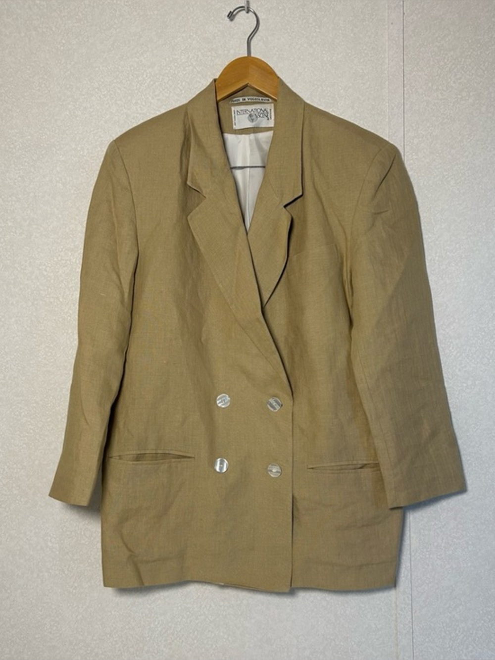 Vintage International Scene tan Blazer Women's Size 11/12 Linen Double Breasted.